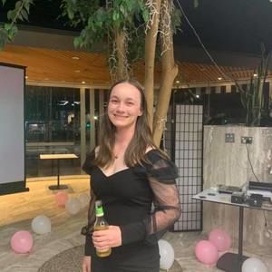 Meet your Posher, Rebecca